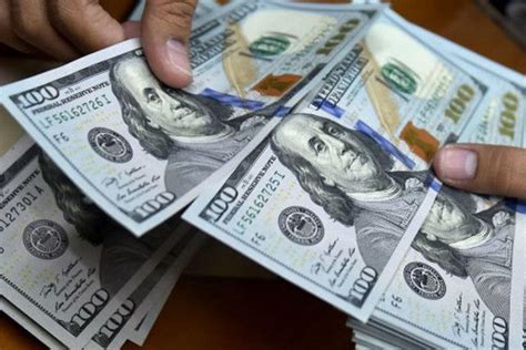 precio del dolar en colombia hoy lunes